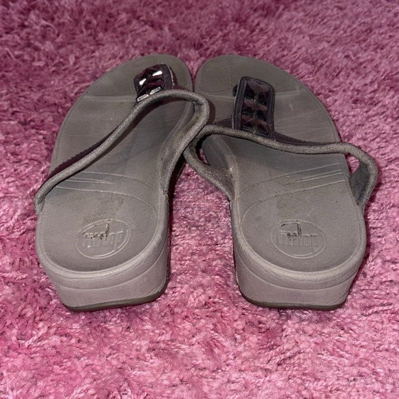FitFlop Silver Pietra Jeweled Sandals Size 5 - Picture 3 of 6